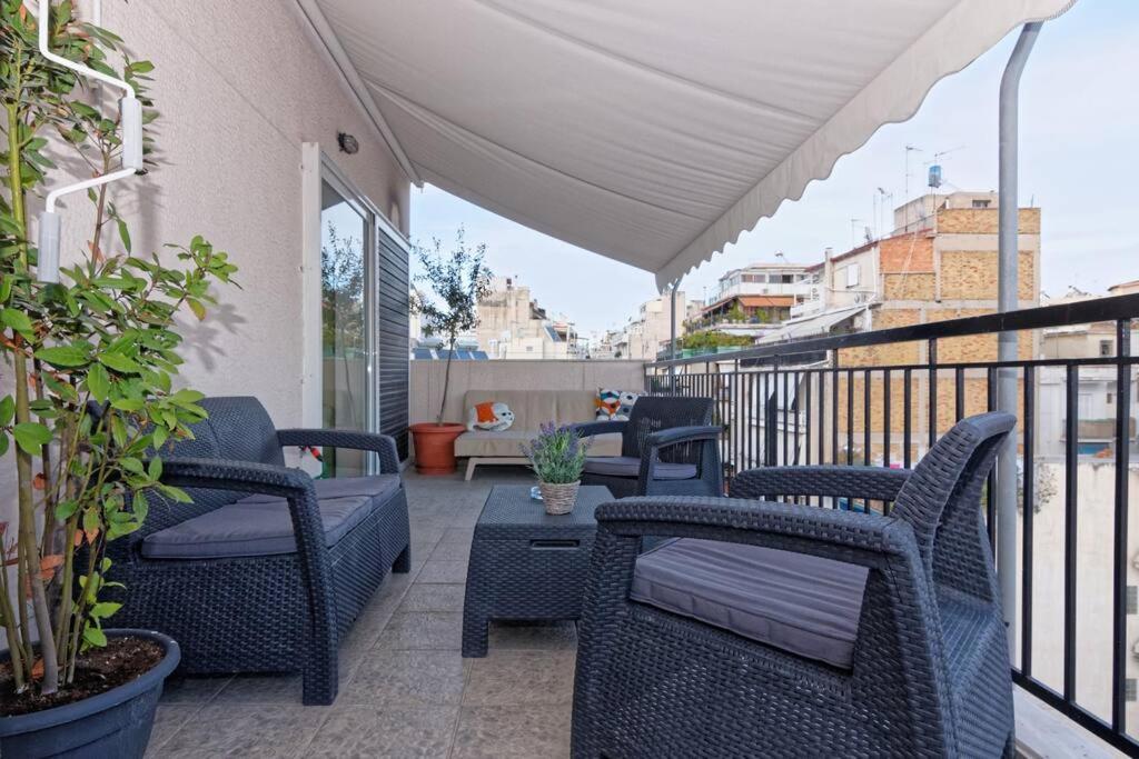 Apartamento Big Terrace Near Metro And Athens Center Exterior foto