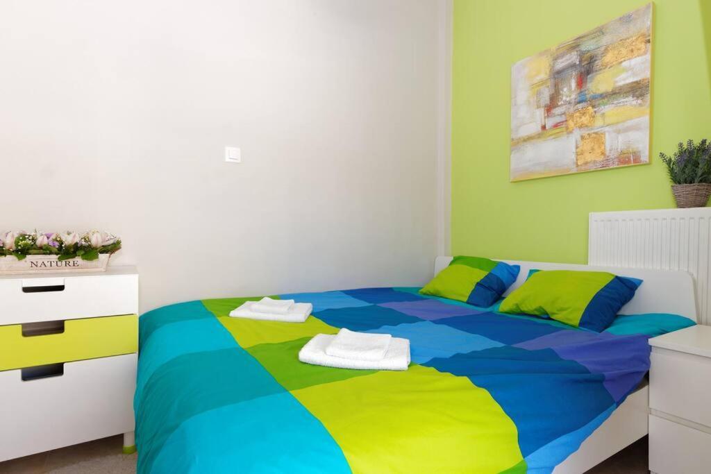 Apartamento Big Terrace Near Metro And Athens Center Exterior foto
